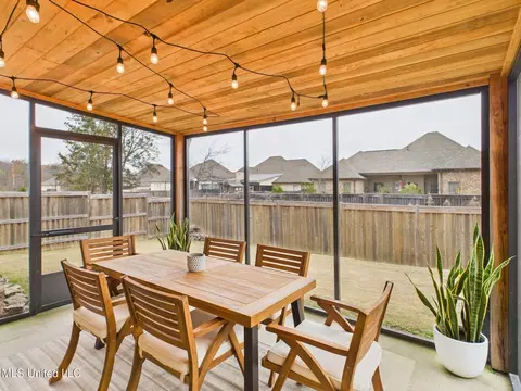 Exterior - 409 Pilot Cir, Brandon, MS 39047 photo 7 of 13