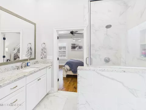 Bath - 409 Pilot Cir, Brandon, MS 39047 photo 1 of 5