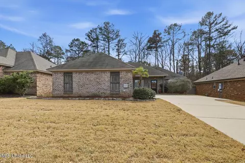 110 Greenfield Ridge Dr, Brandon, MS 39042