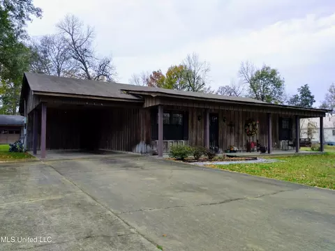 207 N Fulton Ave, Isola, MS 38754