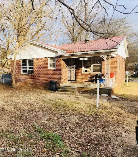 408 N Adams St, Iuka, MS 38852