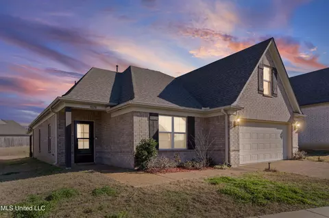 8028 Switzer Dr, Southaven, MS 38671