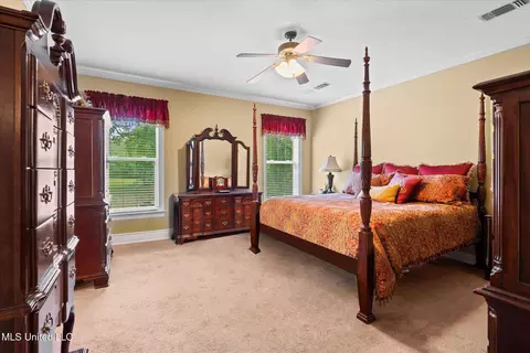 Bedroom - 10 Lakeview Dr, Purvis, MS 39475 photo 3 of 8