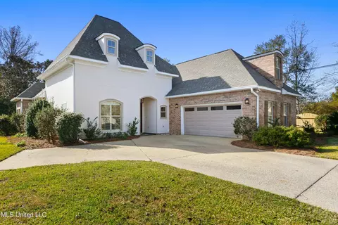 4 Rue Orleans, Long Beach, MS 39560