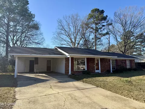 2355 Upper Dr, Pearl, MS 39208