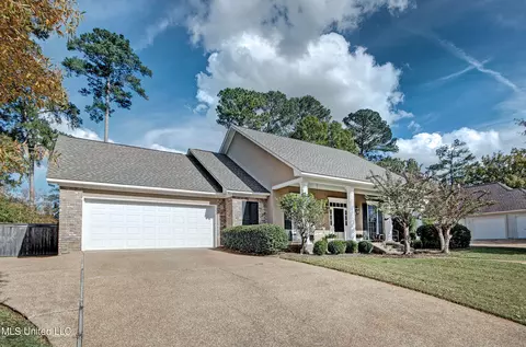 131 Woodlands Green Dr, Brandon, MS 39047