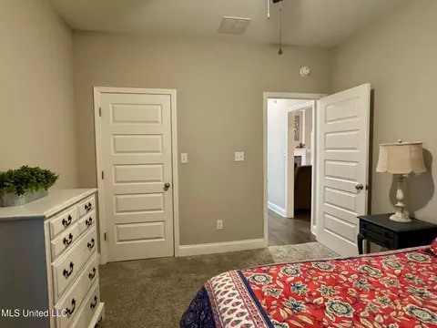 Bedroom - 521 Abey Ln, Hernando, MS 38632 photo 9 of 11