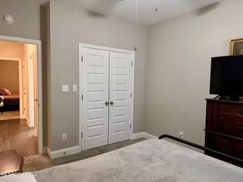 Bedroom - 521 Abey Ln, Hernando, MS 38632 photo 6 of 11