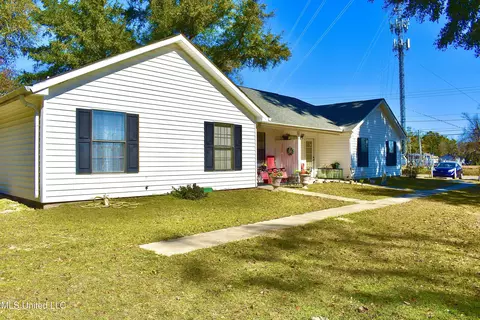 2207 15th Ave #A AND B, Gulfport, MS 39501