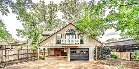 363 Lake Harbor Rd, Brandon, MS 39047