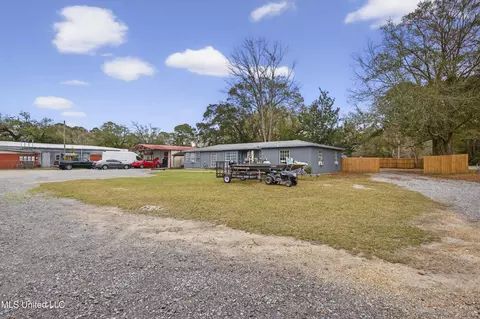 Exterior - 7621 Elder Ferry Rd, Moss Point, MS 39563 photo 3 of 10