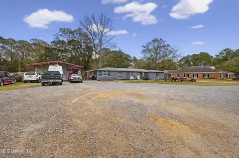 Exterior - 7621 Elder Ferry Rd, Moss Point, MS 39563 photo 2 of 10