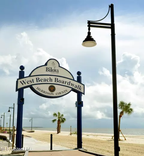 1602 Beach Blvd, Biloxi, MS 39531 photo 10