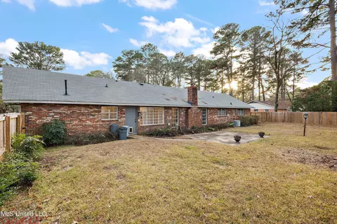 5276 Saratoga Dr, Jackson, MS 39211 photo 16