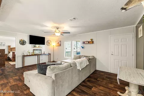 36 Powers Dr, Laurel, MS 39443 photo 7