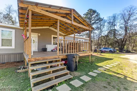 36 Powers Dr, Laurel, MS 39443 photo 5