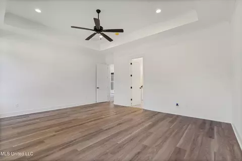 Bedroom - 5064 Sophia Ln, Hernando, MS 38632 photo 3 of 6