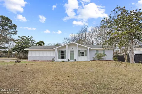443 Tina Ln, Pearl, MS 39208