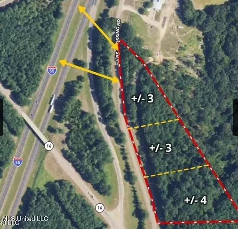 124 Davis Crossing Rd, Canton, MS 39046
