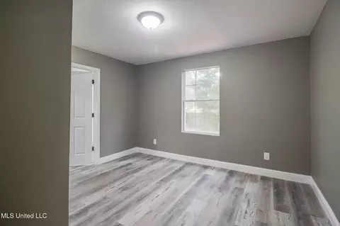 Bedroom - 5137 Bay Ave, Moss Point, MS 39563 photo 3 of 3