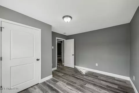 Bedroom - 5137 Bay Ave, Moss Point, MS 39563 photo 2 of 3