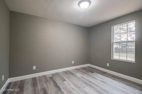 Bedroom - 5137 Bay Ave, Moss Point, MS 39563 photo 1 of 3
