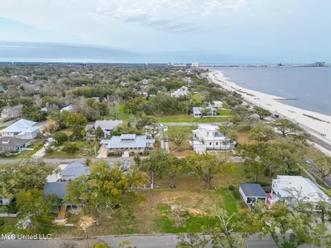 103 E Azalea Dr, Long Beach, MS 39560 photo 3
