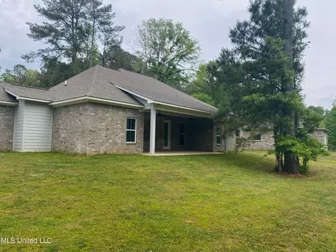 Exterior - 129 Salus Bnd, Clinton, MS 39056 photo 6 of 6