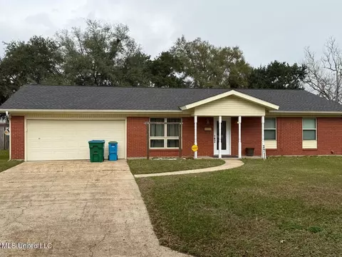 2711 Monterey Ave, Pascagoula, MS 39567