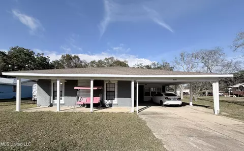 4507 Navaho Ave, Pascagoula, MS 39581