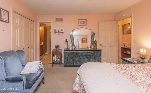 Bedroom - 4 River Oaks Pl #A, Jackson, MS 39211 photo 2 of 3