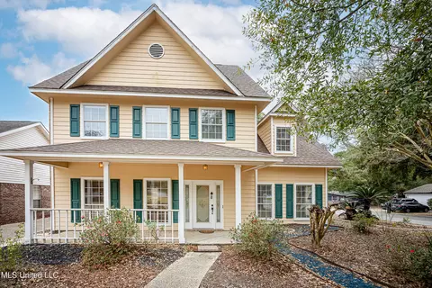 2103 Lindhridge Dr, Gulfport, MS 39507