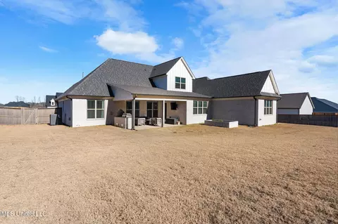 Exterior - 5133 Camp Xing, Hernando, MS 38632 photo 6 of 9