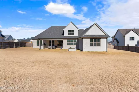 Exterior - 5133 Camp Xing, Hernando, MS 38632 photo 7 of 9