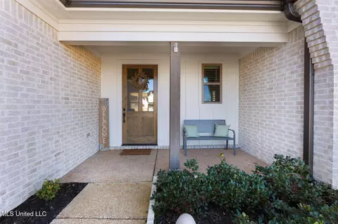 Exterior - 5133 Camp Xing, Hernando, MS 38632 photo 4 of 9