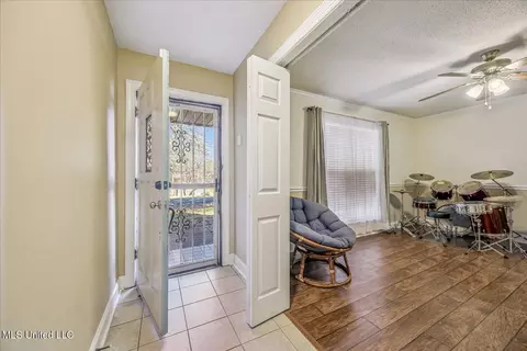 Entry Way - 4609 Big Horn Dr, Nesbit, MS 38651 photo 1 of 1