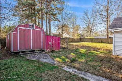Exterior - 4609 Big Horn Dr, Nesbit, MS 38651 photo 9 of 11