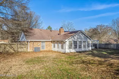 Exterior - 4609 Big Horn Dr, Nesbit, MS 38651 photo 8 of 11