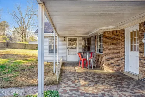 Exterior - 4609 Big Horn Dr, Nesbit, MS 38651 photo 5 of 11