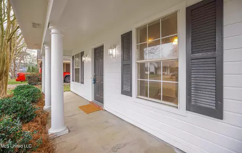 Exterior - 349 Audubon Cir, Brandon, MS 39047 photo 5 of 6