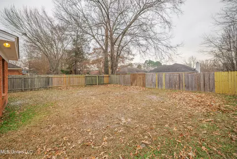 Exterior - 349 Audubon Cir, Brandon, MS 39047 photo 4 of 6