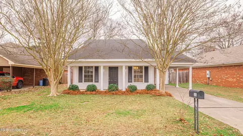 349 Audubon Cir, Brandon, MS 39047