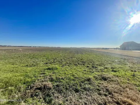 Laughlin Road, Cleveland, MS 38732