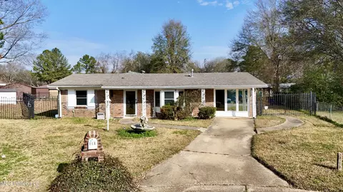 110 Truman Pl, Jackson, MS 39213