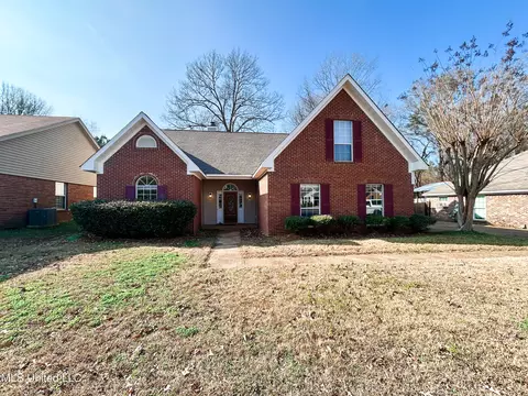 Exterior - 431 Hemlock Dr, Flowood, MS 39232 photo 2 of 12
