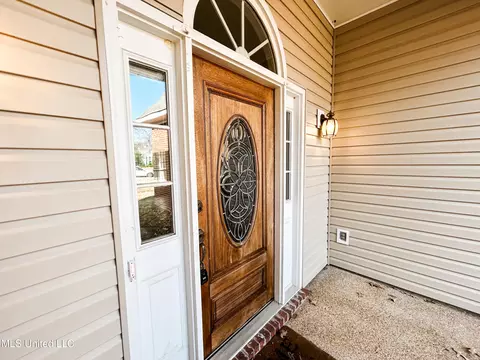 Entry Way - 431 Hemlock Dr, Flowood, MS 39232 photo 1 of 5