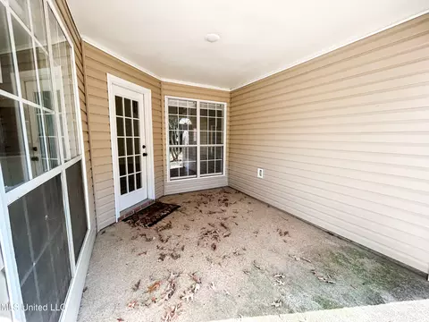 Exterior - 431 Hemlock Dr, Flowood, MS 39232 photo 7 of 12
