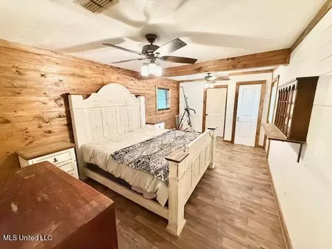 Bedroom - 2003 NW Zetus Rd, Brookhaven, MS 39601 photo 4 of 4