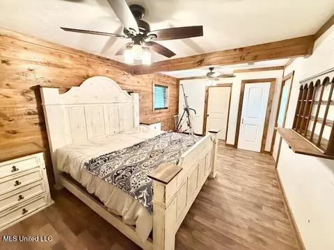 Bedroom - 2003 NW Zetus Rd, Brookhaven, MS 39601 photo 3 of 4