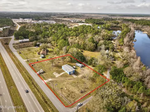 8735 Old Stage Rd, Moss Point, MS 39562